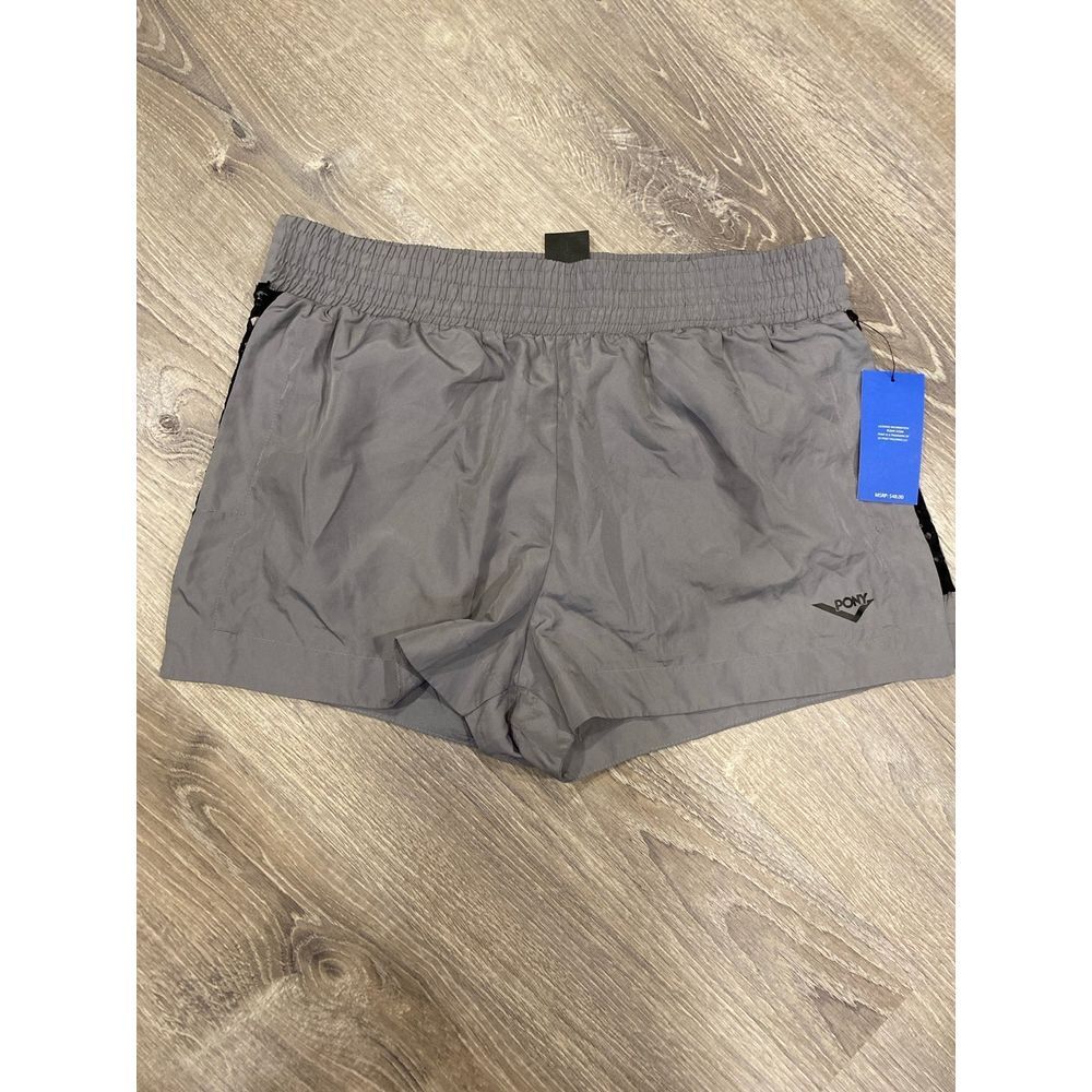 Pony Shorts Women Large